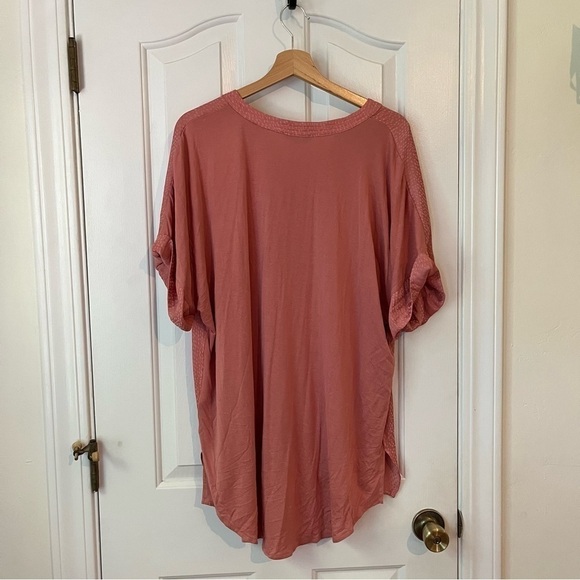 Lane Bryant | Popover V-Neck Top Blouse Abstract Polkadots Size 14/16 Flowy - Picture 4 of 8